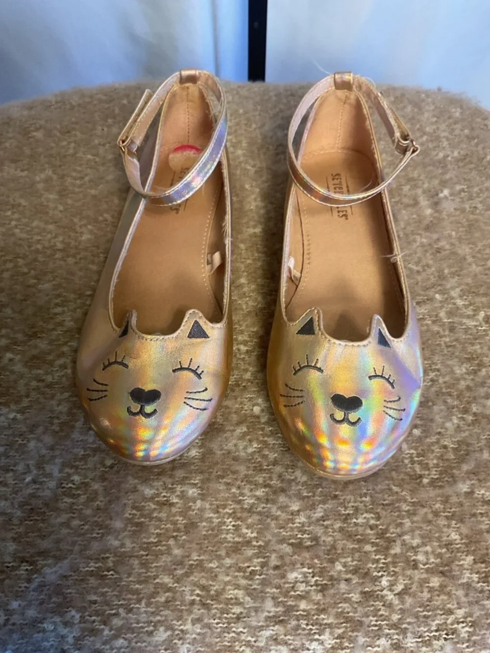 Wonder Nation Girls Cat Face Flats Holographic Mary Jane Shoes Size 4